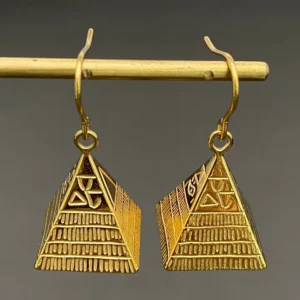 18k-gold-plated-s-steel-hollow-pyramid-dangle-earrings-fgs